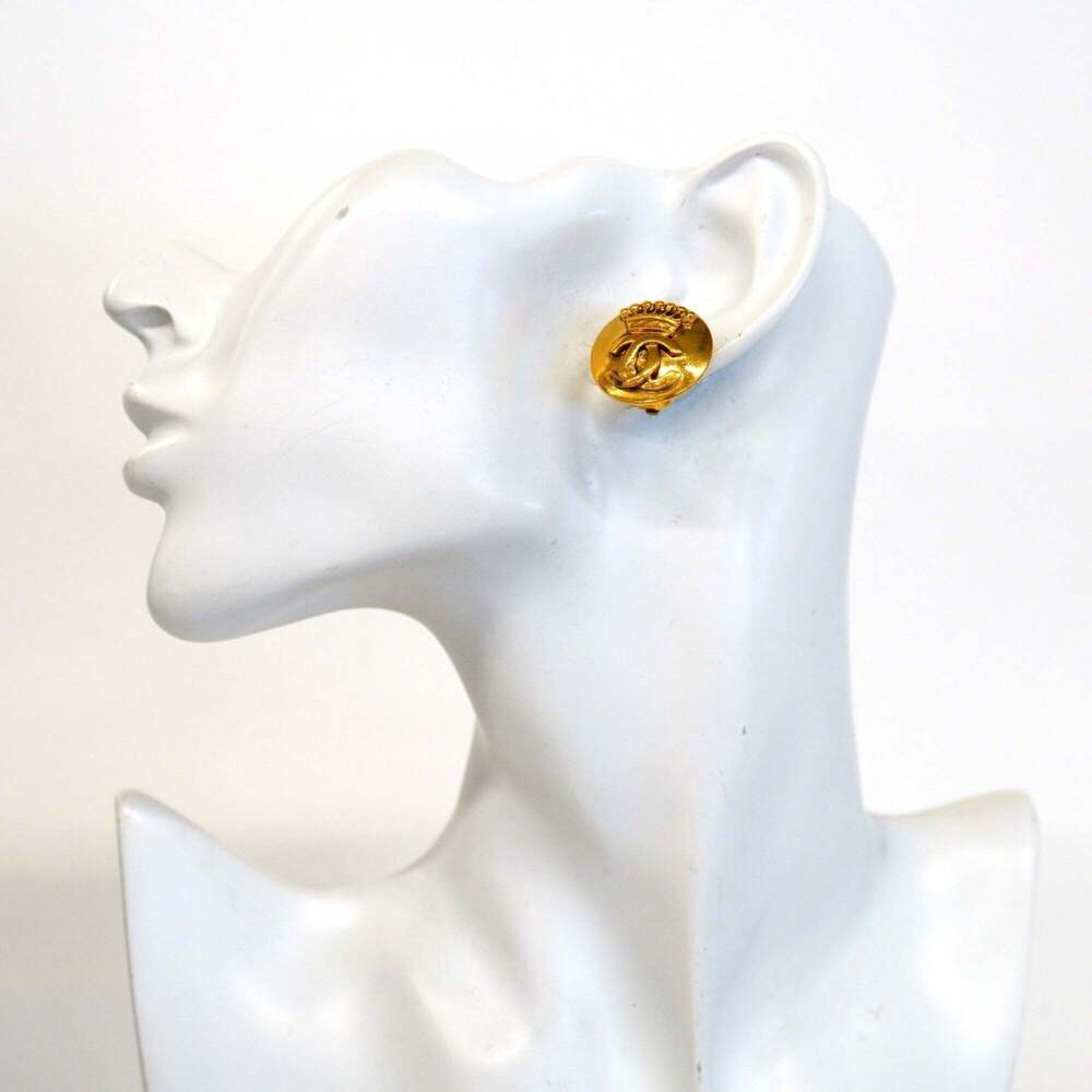 CHANEL Gold Logo Earrings - Picture 5 of 5